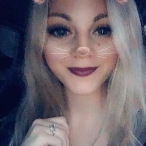 Meet your Posher, Mackenzie